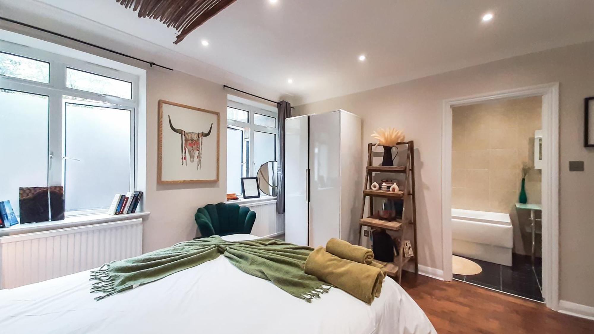 Enchanting 3 Bedroom Flat Londres